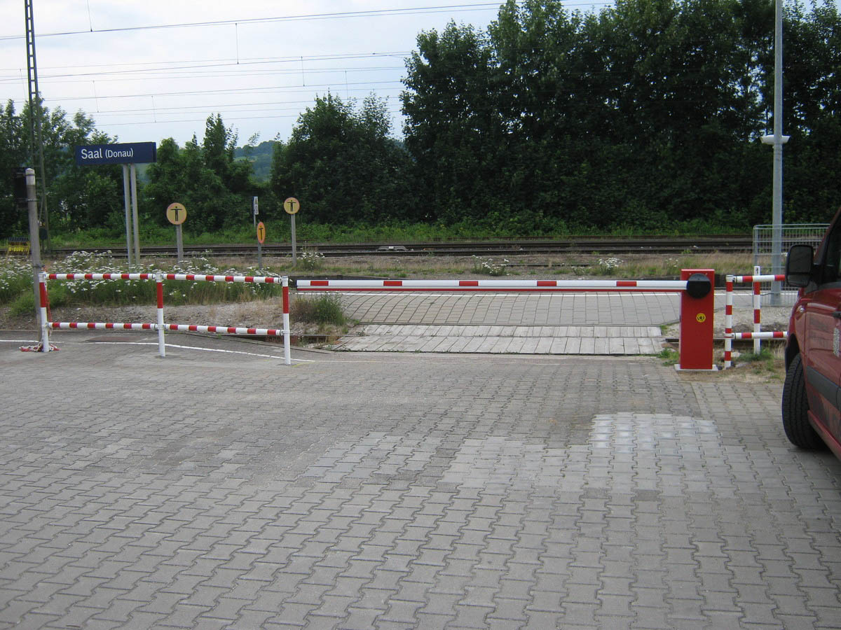 Schranke Bahnhof Parkplatz